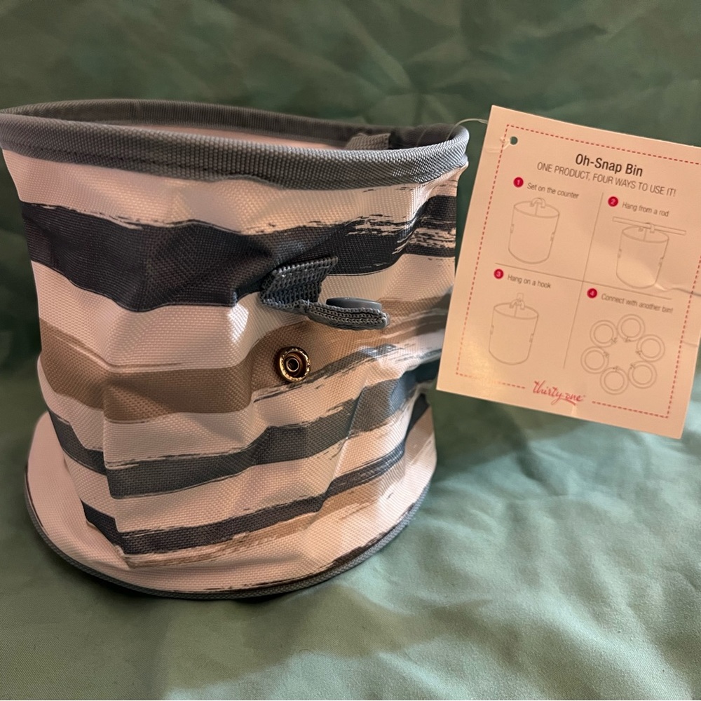Thirty-One Oh Snap Bin.
